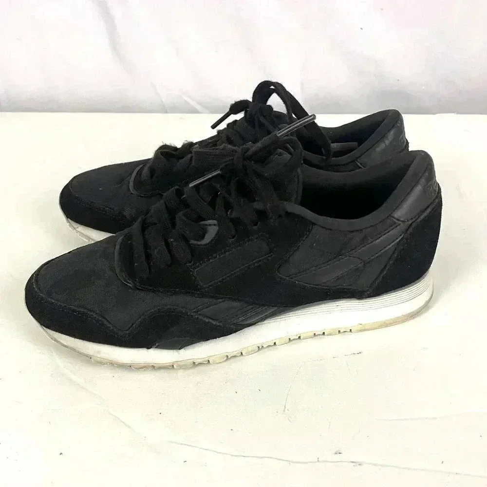 Reebok Black Casual Training Shoes‎ Sz 5.5 Women's Lace Up